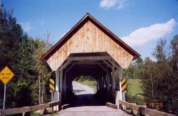 Greenbanks Hollow Bridge. Photo by Liz Keating, September 19, 2005